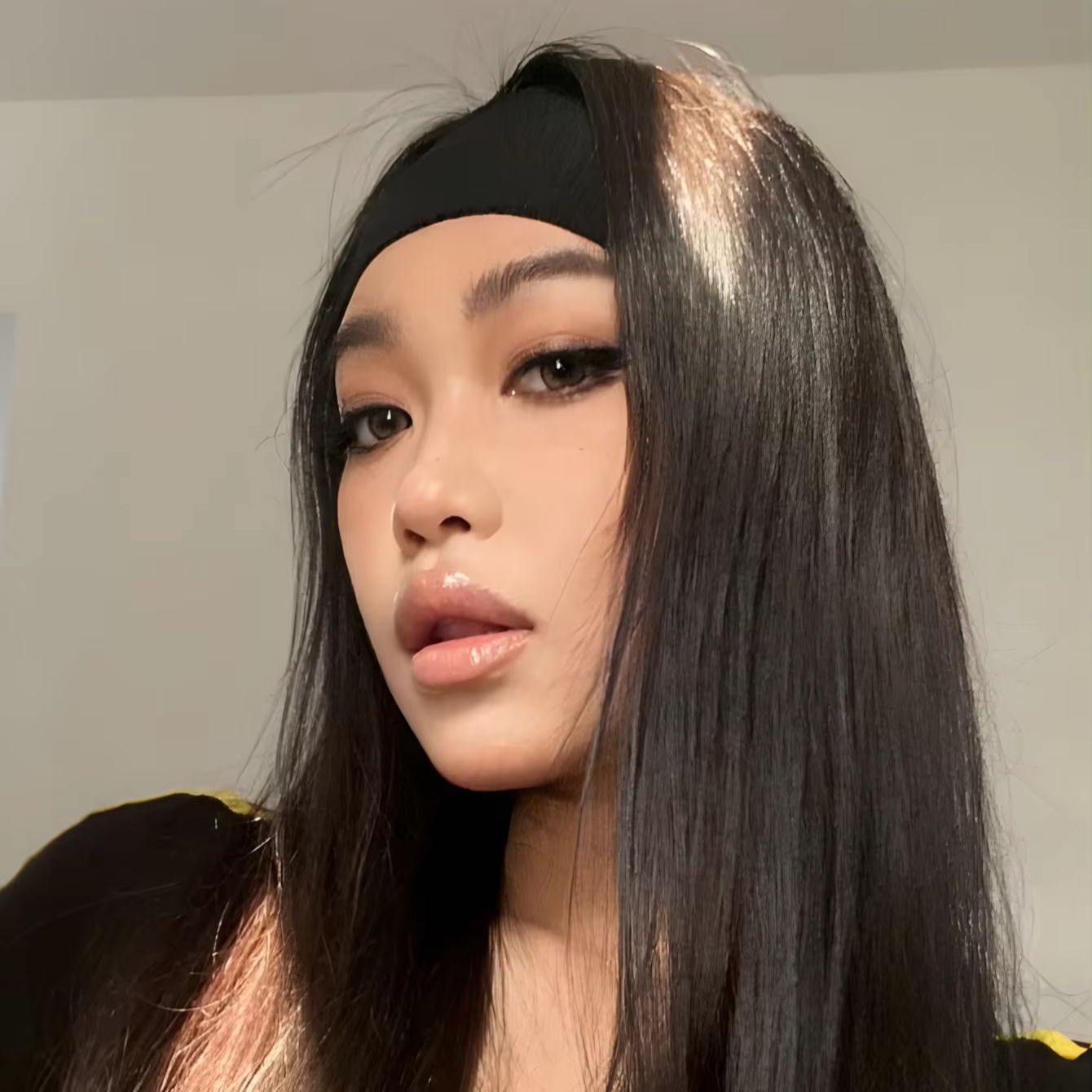 Черно-белая треугольная повязк – обзор и цена Bandana Blank White